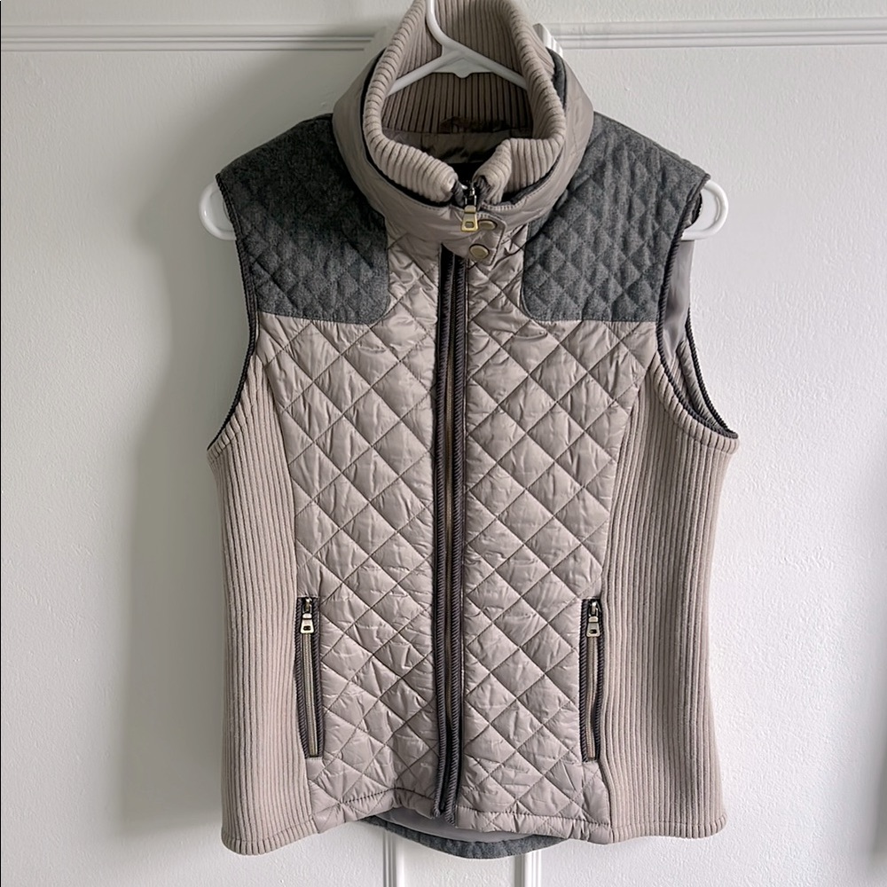 Johnston & Murphy Quilted Vest in Gray and Tan